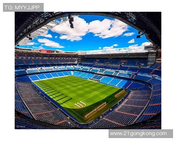 足球明星拍立得瞬间定格球场传奇与激情时刻的完美结合